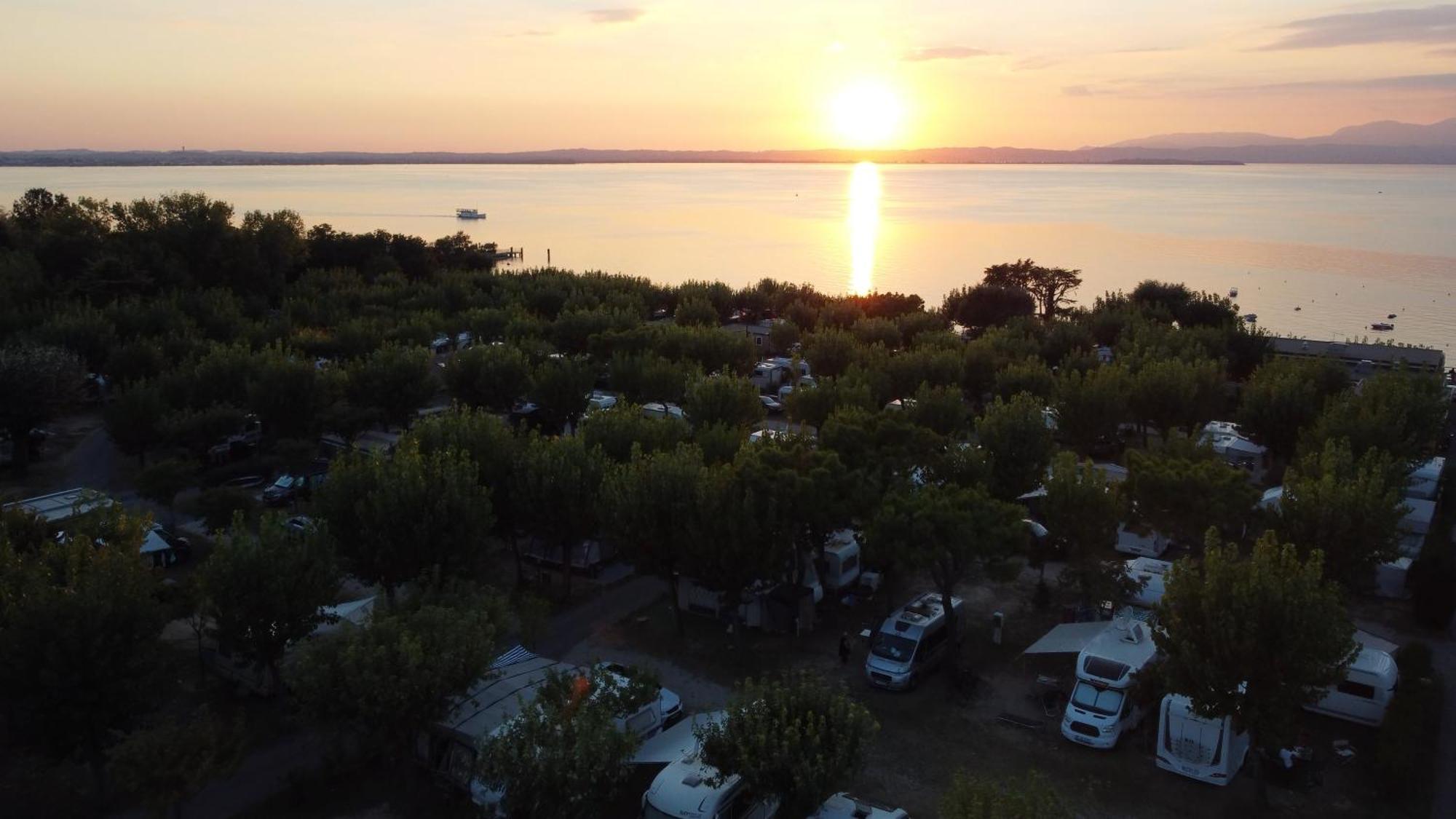 Camping Belvedere Лацизе Екстериор снимка
